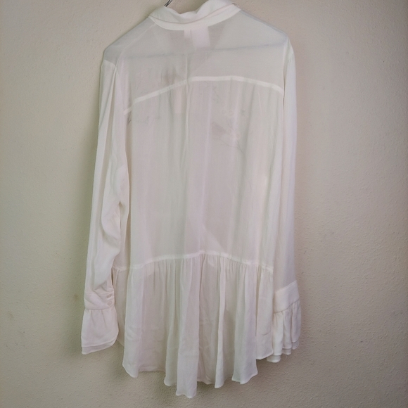 Embroidered White Blouse - Picture 11 of 11